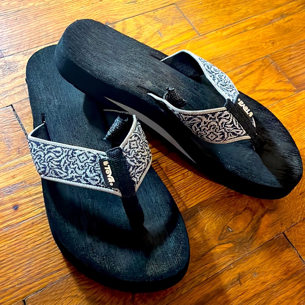 Teva sandals W7